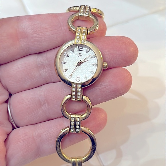 Ladies Stylish VINTAGE Gold Studded Circle Link BRACELET Watch, BY George - Picture 4 of 16